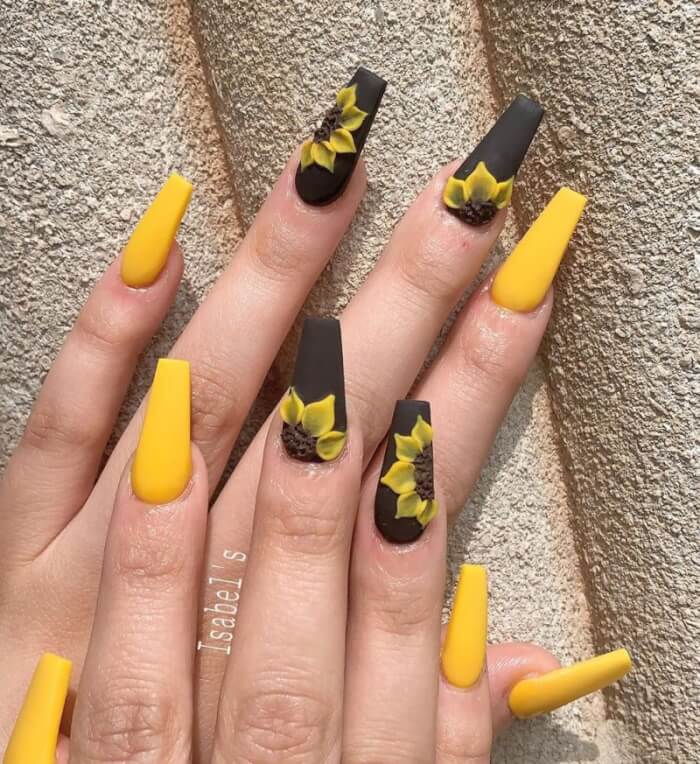 30 Attractive Sunflower Nails That Will Make Everyone Jealous - 227