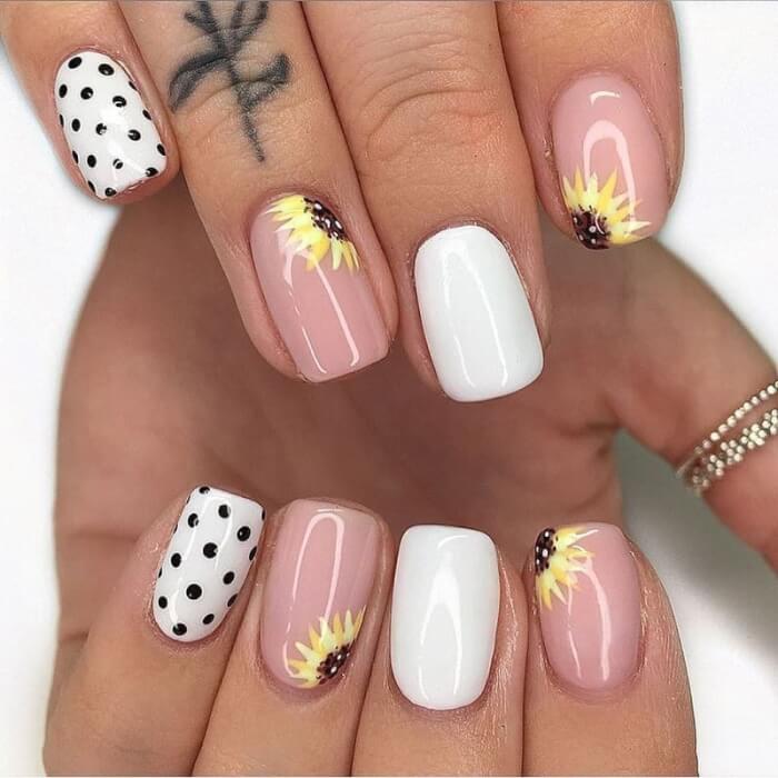 30 Attractive Sunflower Nails That Will Make Everyone Jealous - 229