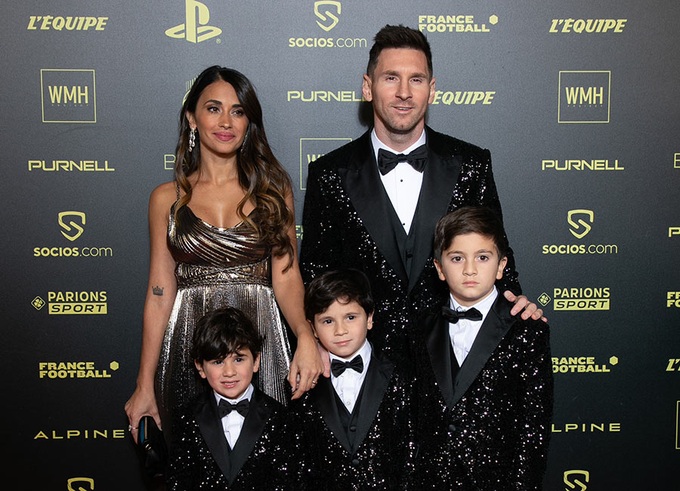 Phong cách thời trang naм tính ʋà khối tài sản đáng nể của Lionel Messi - 11