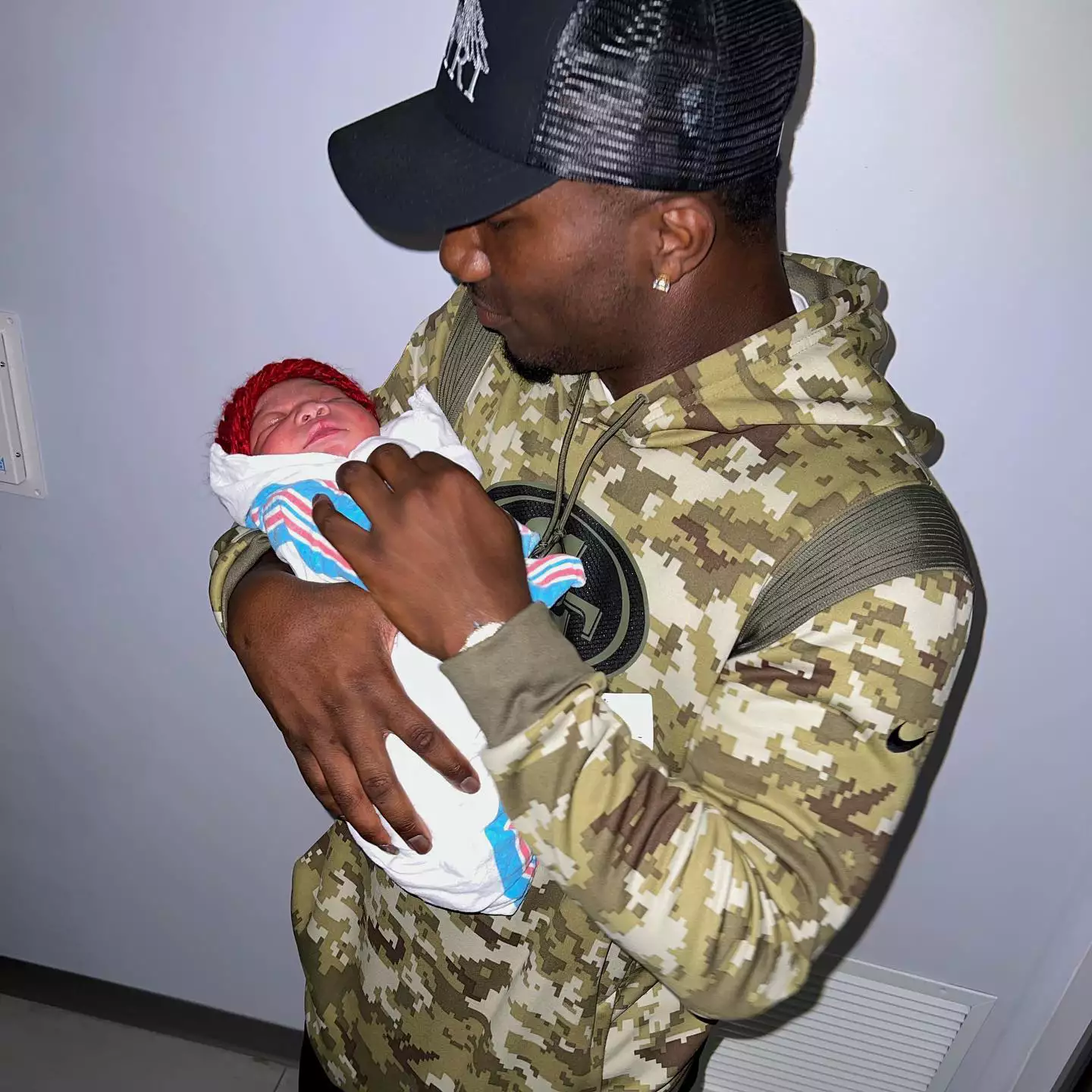 Deebo Samuel cutest pics with his kids